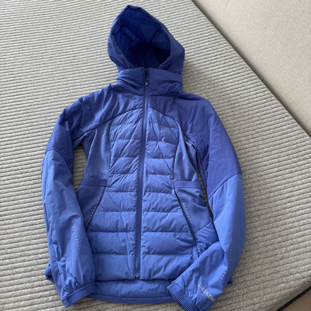 Lululemon Athletica Women's Blue Puffer Jacket - Picture 5 of 8